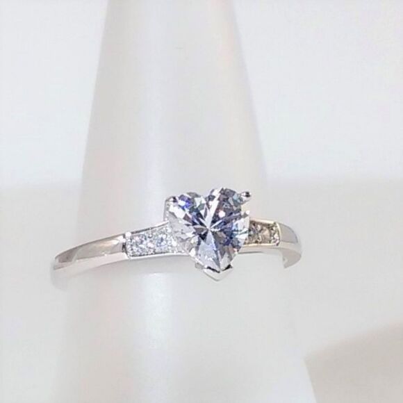 Simulated Diamond Heart Ring Sterling Silver Size 7 - Picture 2 of 5